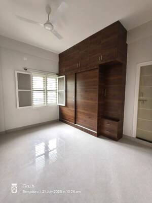 Room in 2 BHK Builder Floor at Hsr Layout – for Rent