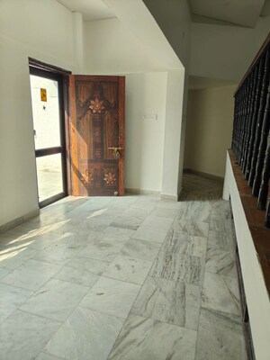 Bedroom in 3 BHK Independent House at Vijay Khand – for Rent