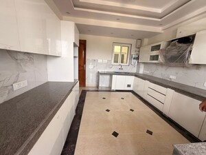 Kitchen in 3 BHK Builder Floor at Vatika City, Sector 49 – for Rent