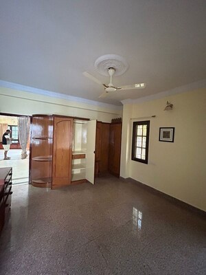 2 BHK Builder Floor For Rent in Cooke Town