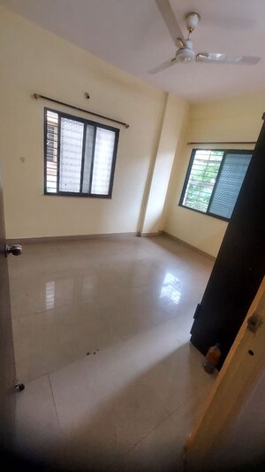 Room in 2 BHK Apartment at Manish Nagar – for Rent