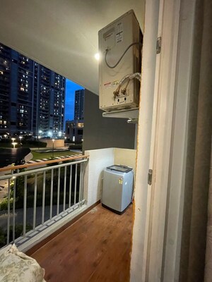 Balcony in 3.5 BHK Apartment at Gomti Nagar – for Rent