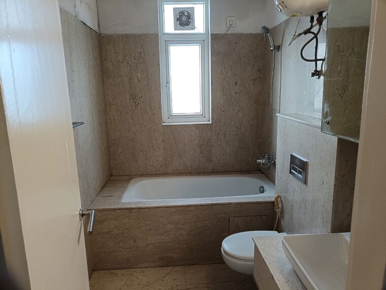 Bathroom, emaar-palm-terraces-select 4 Bedroom 2410 Sq.Ft. Apartment In Sector 66 Gurgaon 10557470