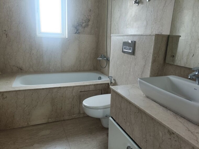 Bathroom, emaar-palm-terraces-select 4 Bedroom 2410 Sq.Ft. Apartment In Sector 66 Gurgaon 10557470