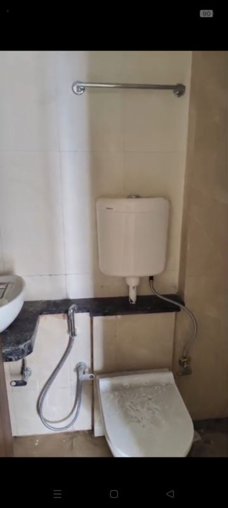 Bathroom, parel 1.5 Bedroom 500 Sq.Ft. Apartment In Parel Mumbai 10559099