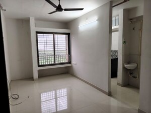 Room in 1 BHK Apartment at CIDCO Sector 6 Bamandongri CHS, Ulwe – for Rent