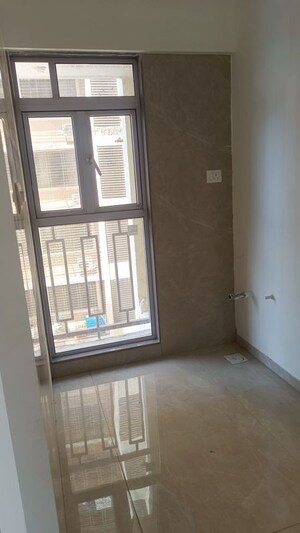 Room in 2 BHK Apartment at Apex Green Wood, Borivali East – for Rent