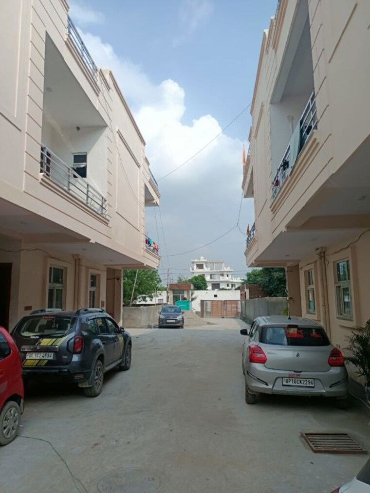  Parking, thv-vihaan-villa 3 Bedroom 1530 Sq.Ft. Builder Floor In Sector 10 Greater Noida Greater Noida 10559129
