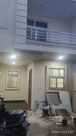 Living Room in 3 BHK Builder Floor at Thv Vihaan Villa, Sector 10 Greater Noida – for Rent