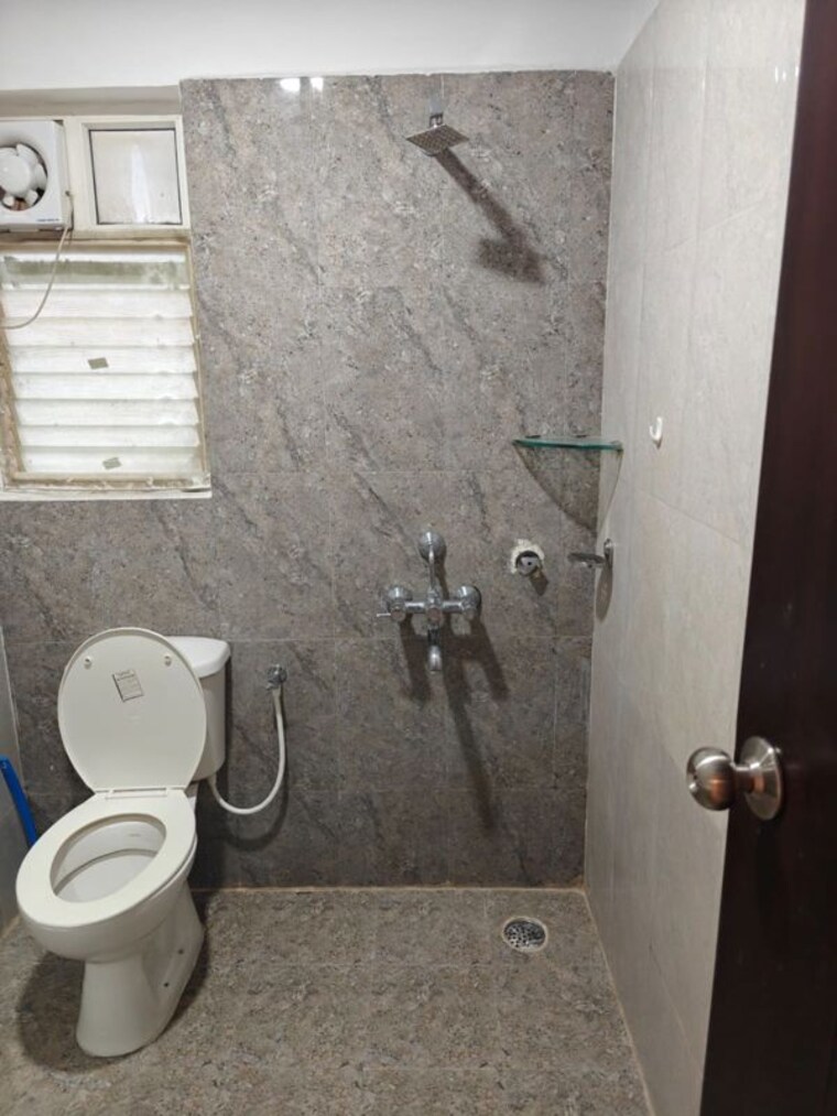 Bathroom, brc-sri-hemadurga-sivahills 3 Bedroom 1700 Sq.Ft. Apartment In Manikonda Hyderabad 10559213