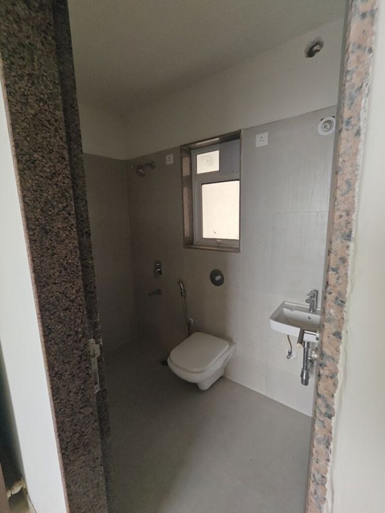 Bathroom, puranik-city-reserva 1 Bedroom 440 Sq.Ft. Apartment In Ghodbunder Road Thane 10559230