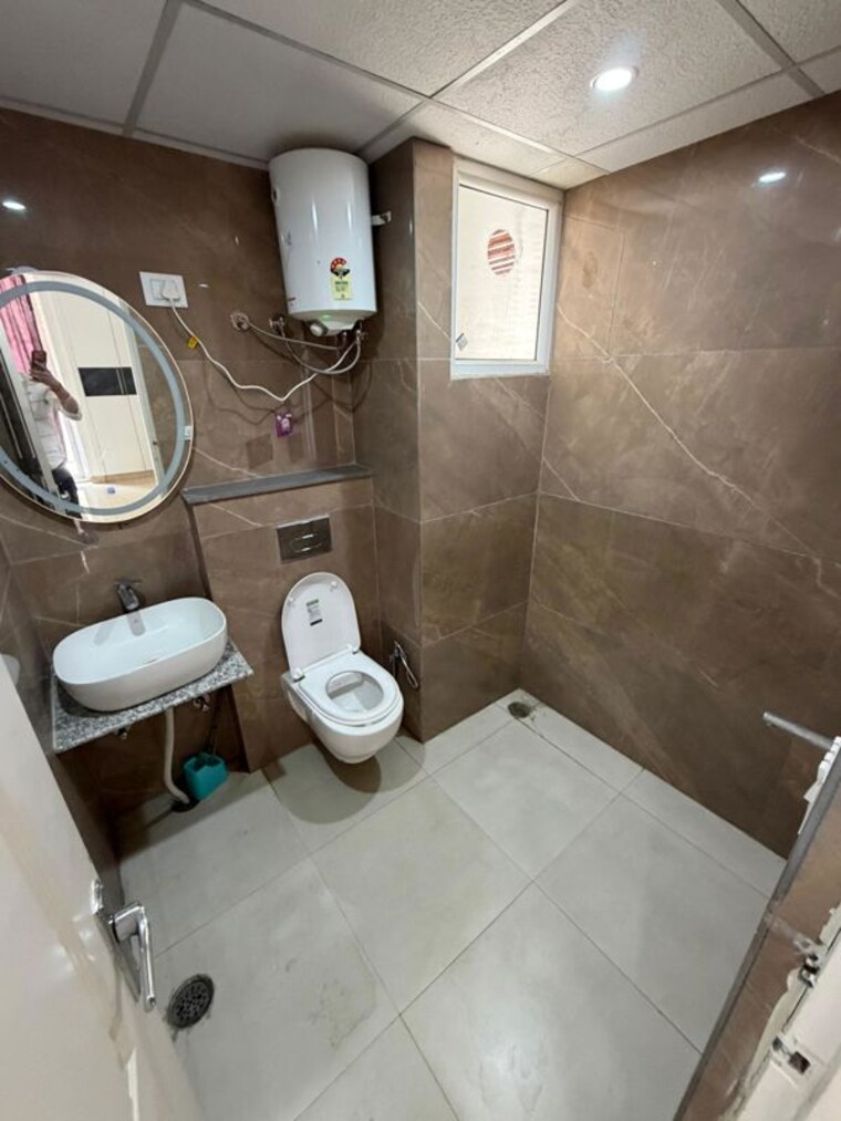 Bathroom, bliss-orra 3 Bedroom 1735 Sq.Ft. Apartment In Ambala Highway Zirakpur 10559233