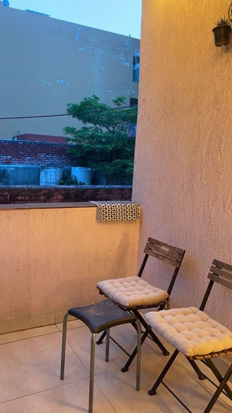 Balcony, palam vihar 6+ Bedroom 3900 Sq.Yd. Independent House In Palam Vihar Gurgaon 10559246
