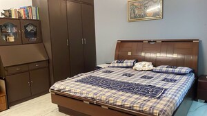 Bedroom in 6+ BHK Independent House at Palam Vihar – for Sale
