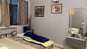 Bedroom in 6+ BHK Independent House at Palam Vihar – for Sale
