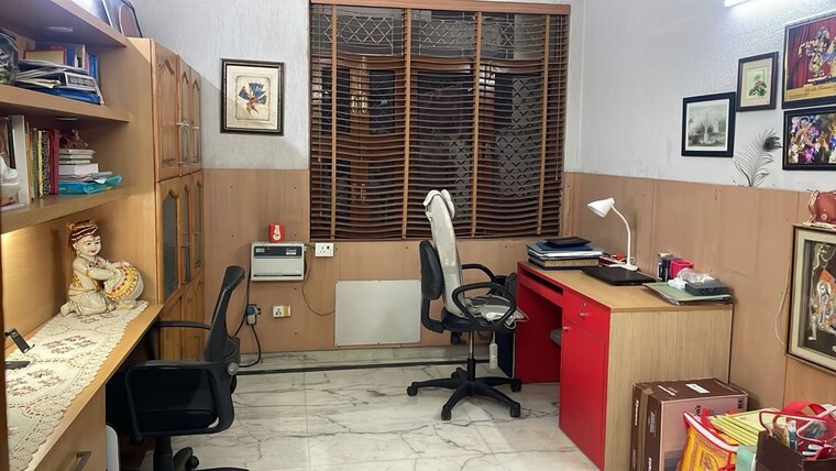 Team Area, palam vihar 6+ Bedroom 3900 Sq.Yd. Independent House In Palam Vihar Gurgaon 10559246