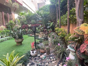 6+ BHK Independent House – Garden View at Palam Vihar - for Sale