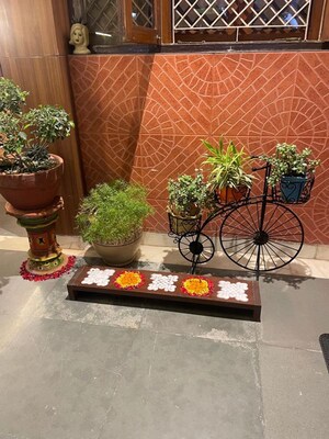 Furnished Amenities in 6+ BHK Independent House at Palam Vihar – for Sale