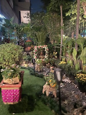 6+ BHK Independent House – Garden View at Palam Vihar - for Sale