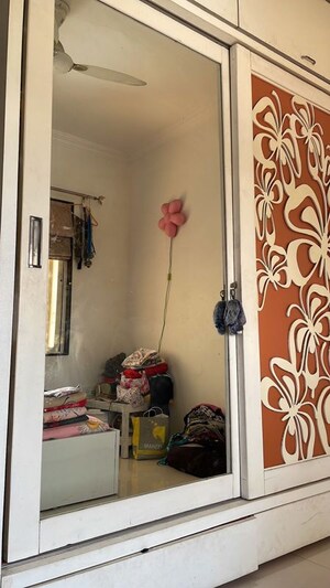 Furnished Amenities in 1 BHK Apartment at Madhuban Colony – for Sale