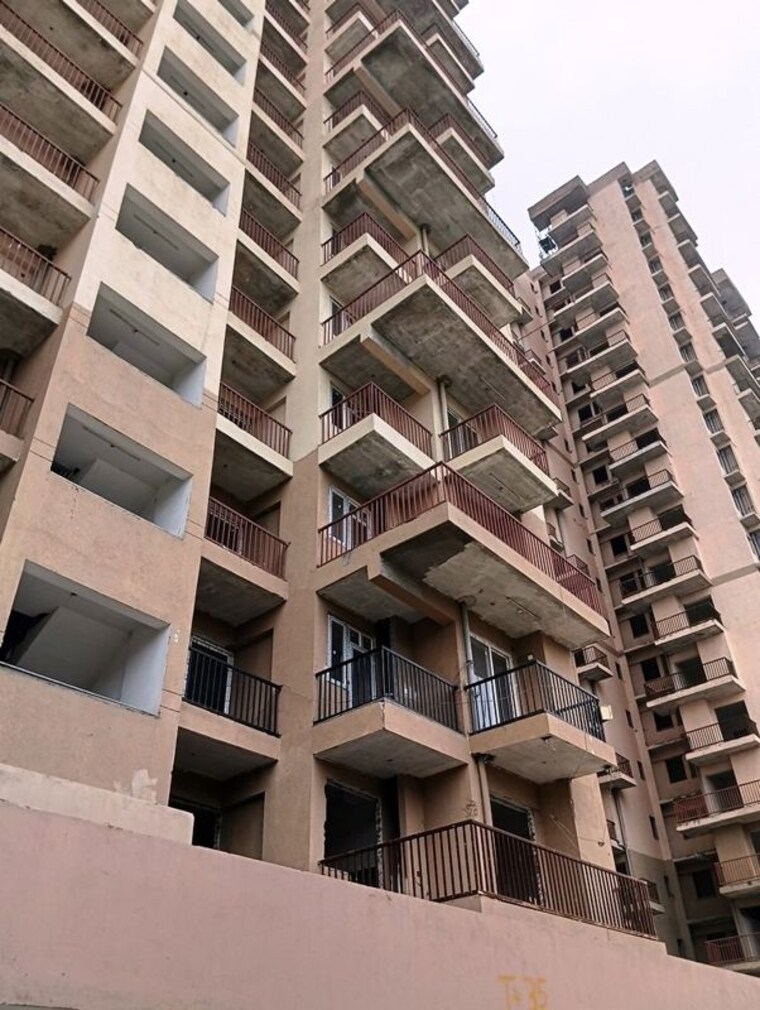 Exterior View, hawelia-valencia-homes 2.5 Bedroom 1100 Sq.Ft. Apartment In Sector 1 Greater Noida Greater Noida 10559302