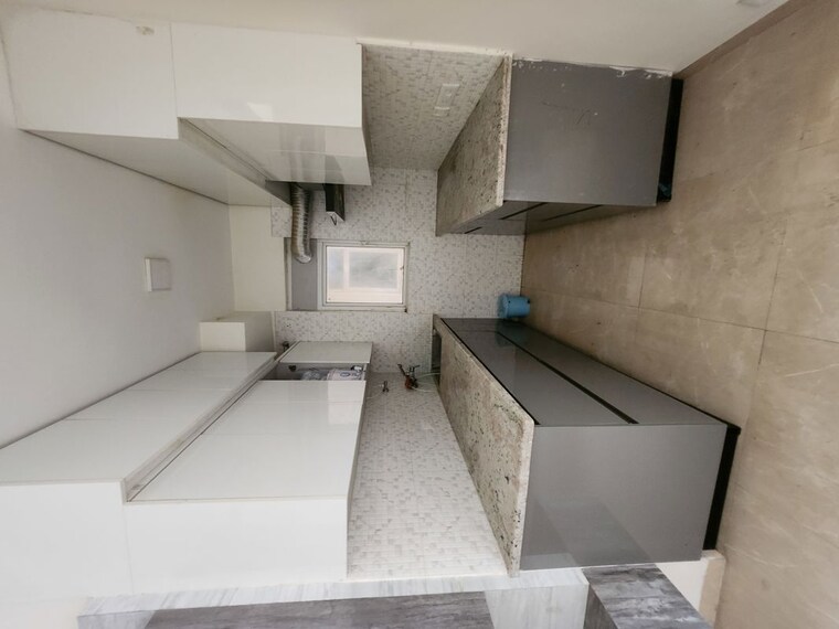 Kitchen, signature-global-park-4-and-5 3 Bedroom 1080 Sq.Ft. Builder Floor In Sohna Sector 36 Gurgaon 10559305