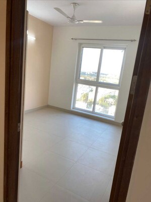 Room in 3 BHK Apartment at Skav Ohana, Kr Puram – for Rent