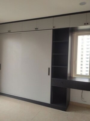 Room in 3 BHK Apartment at Aurobindo Kohinoor, Serilingampally – for Rent