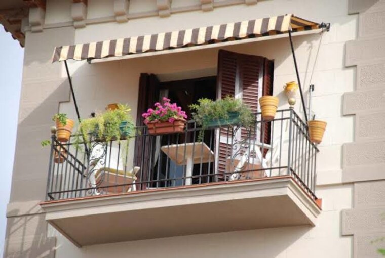 Balcony, sector 107 3 Bedroom 1610 Sq.Ft. Builder Floor In Sector 107 Noida 10559238