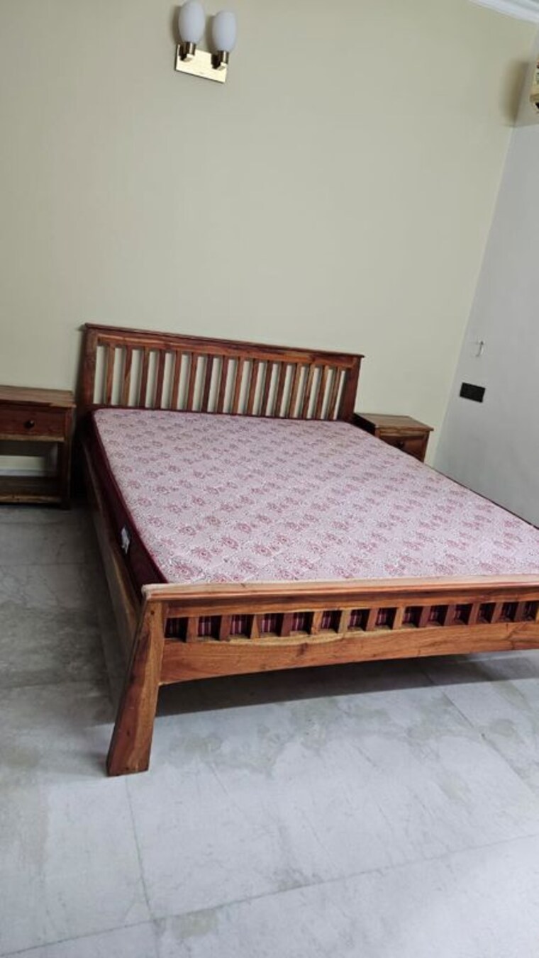 Bedroom, kalkaji 3 Bedroom 1800 Sq.Ft. Builder Floor In Kalkaji Delhi 10559383