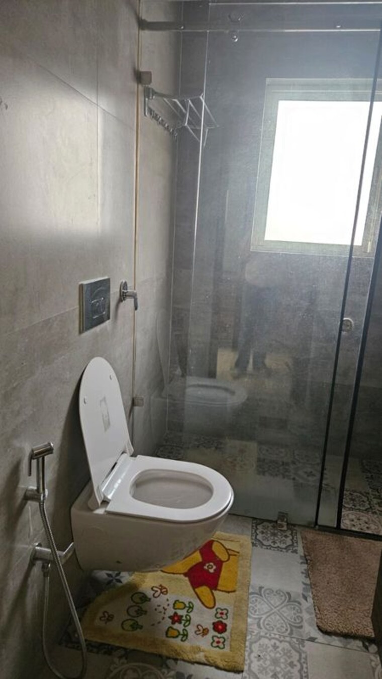 Bathroom, kalkaji 3 Bedroom 1800 Sq.Ft. Builder Floor In Kalkaji Delhi 10559383