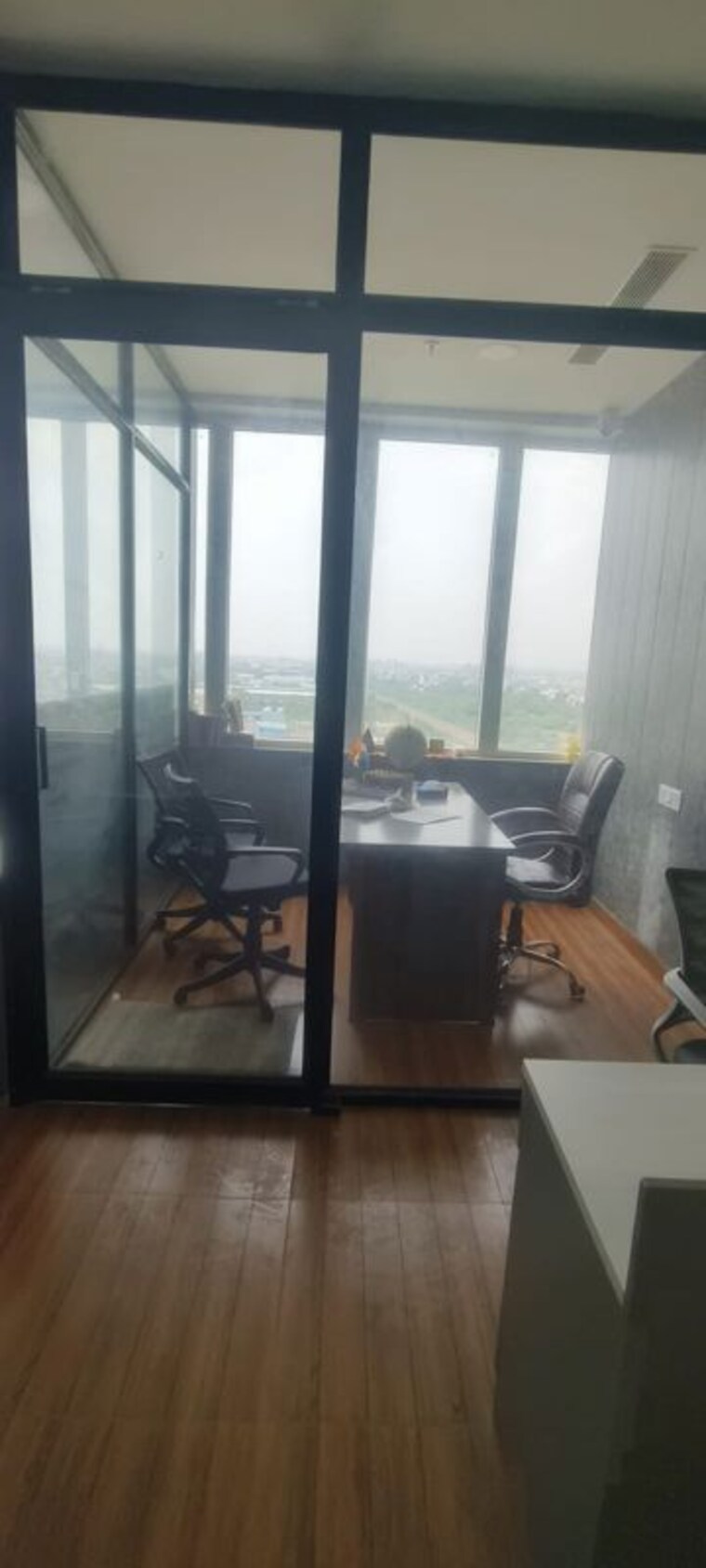 Living Room, rps-world-trade-center Commercial Office Space 34 Sq.Yd. In Sector 27c Faridabad 10559319