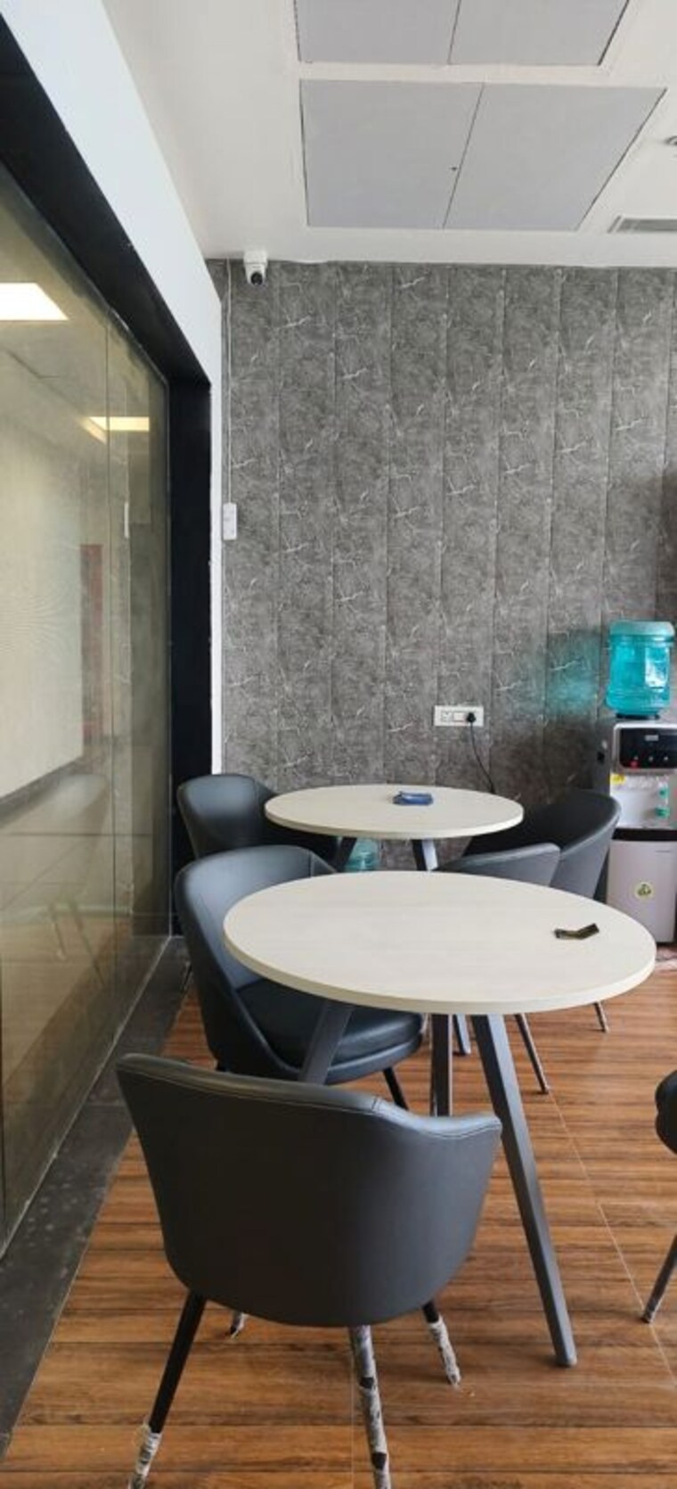 Team Area, rps-world-trade-center Commercial Office Space 34 Sq.Yd. In Sector 27c Faridabad 10559319
