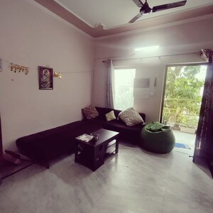 Living Room in 2 BHK Independent House at Sector 21 – for Rent