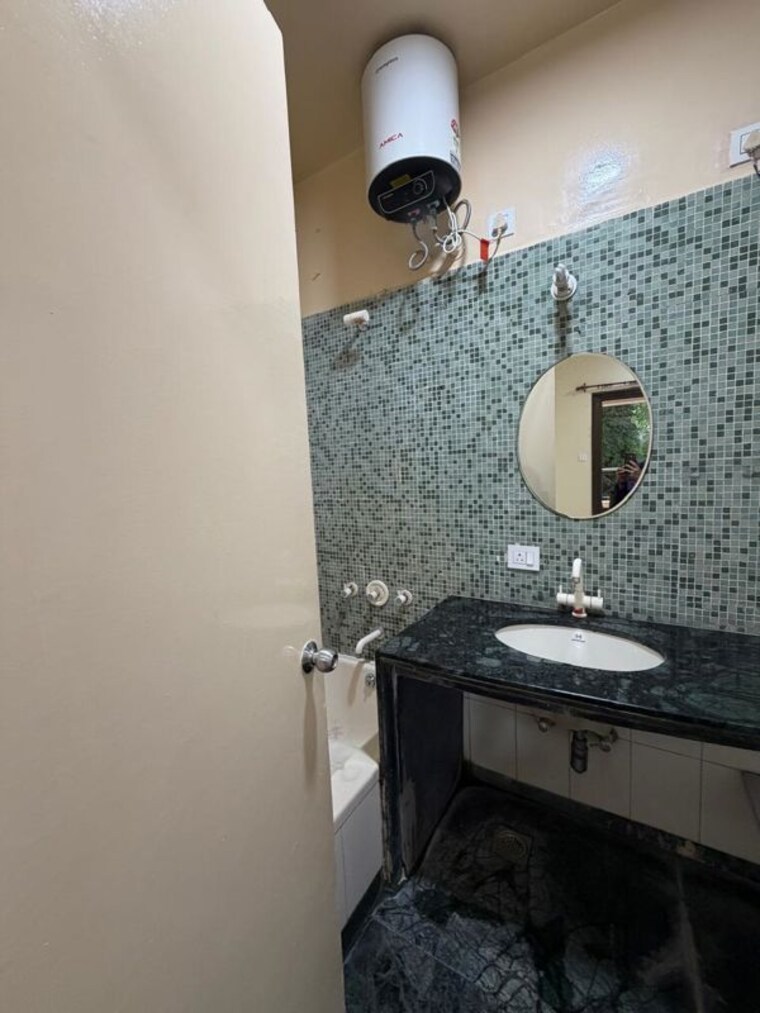 Bathroom, shree-venkatesh-mi-casa 2 Bedroom 900 Sq.Ft. Apartment In Hadapsar Pune 10559409