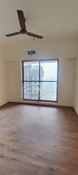 Room in 1 BHK Apartment at Swarajya Shivraj Heights, Kalwa – for Rent