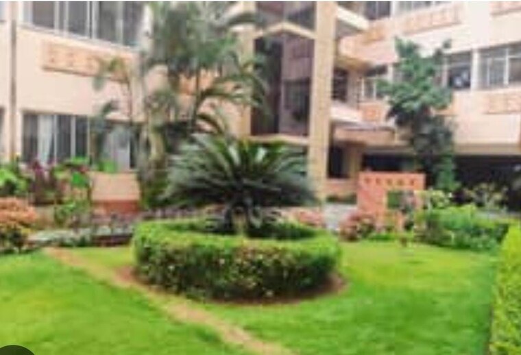 Garden, gr-grand-residency 4 Bedroom 3490 Sq.Ft. Penthouse In Jp Nagar Bangalore 10559470
