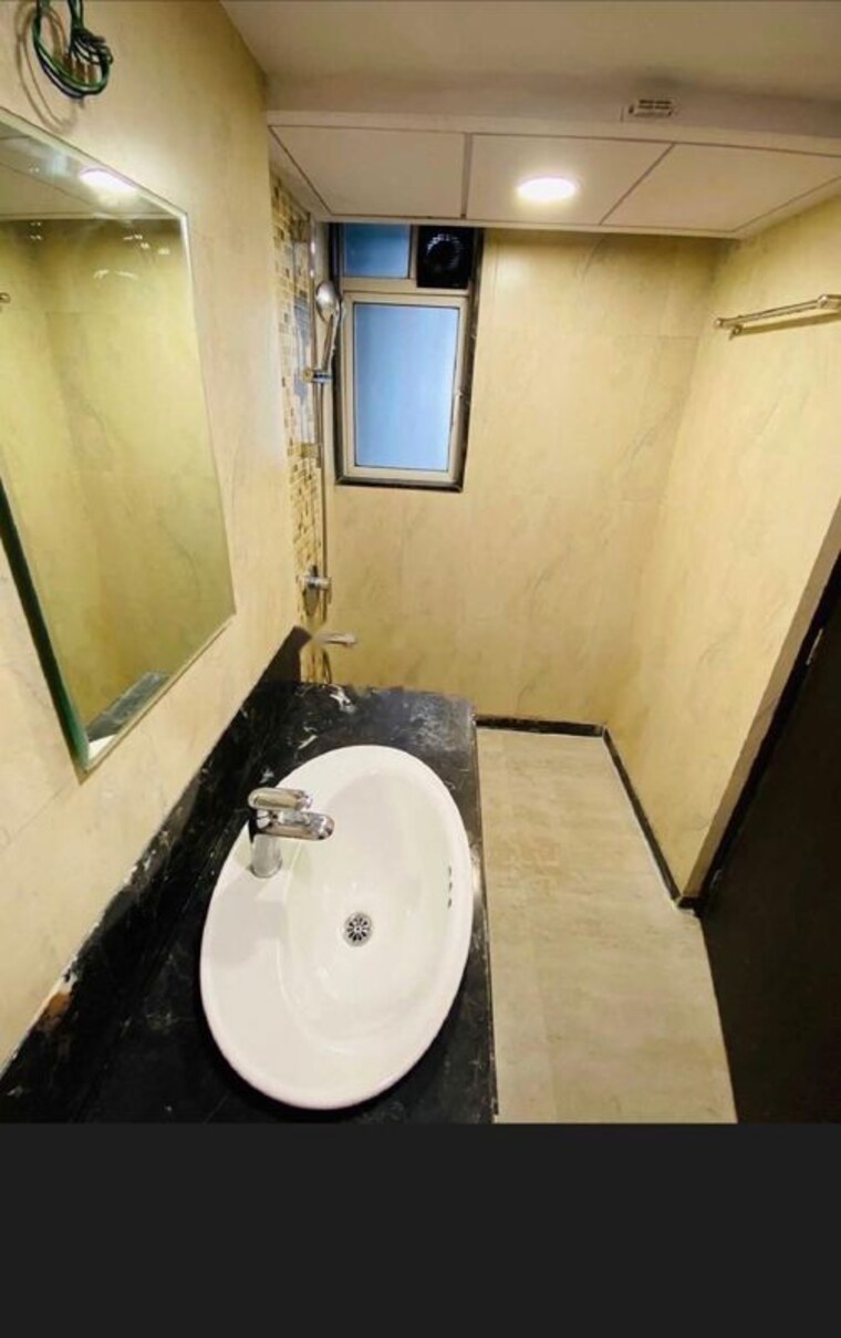 Bathroom, dheeraj-insignia 4 Bedroom 2850 Sq.Ft. Apartment In Bandra East Mumbai 10559483