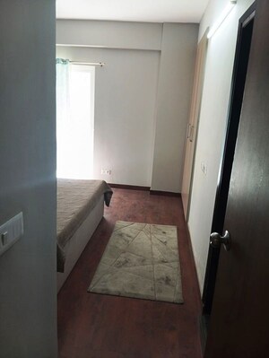 Room in 2.5 BHK Apartment at Shri Radha Sky Gardens, Sector 16b Greater Noida – for Sale