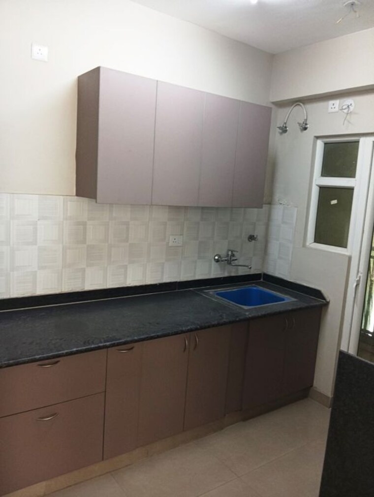 Kitchen, shri-radha-sky-gardens 2.5 Bedroom 1286 Sq.Ft. Apartment In Sector 16b Greater Noida Greater Noida 10559497