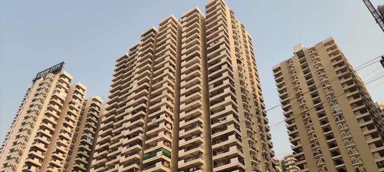 Exterior View, gaur-city-2-14th-avenue 2 Bedroom 955 Sq.Ft. Apartment In Sector 16c Greater Noida Greater Noida 10559479