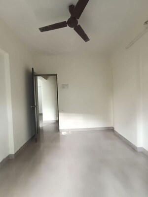 Room in 2 BHK Builder Floor at Chembur – for Rent