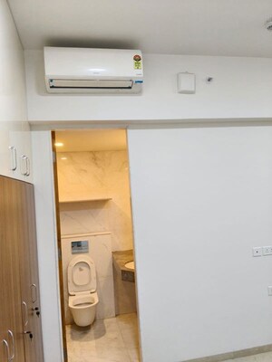 Furnished Amenities in 2.5 BHK Apartment at Lodha Bellagio, Powai – for Rent
