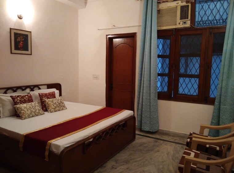 Bedroom, rwa-apartments-sector-19 2 Bedroom 1500 Sq.Ft. Builder Floor In Sector 19 Noida 10559624