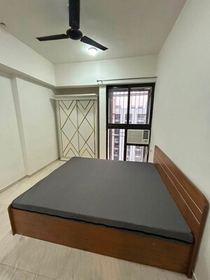 Room in 1 BHK Apartment at Lodha Crown Quality Homes, Majiwada – for Rent
