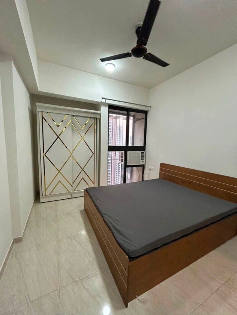 Bedroom, lodha-crown-quality-homes 1 Bedroom 318 Sq.Ft. Apartment In Majiwada Thane 10559675