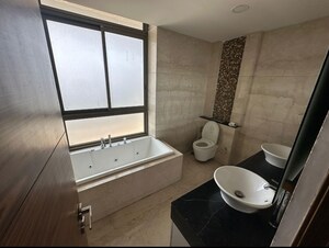 Team Area in 4 BHK Apartment at M3M Golf Estate, Sector 65 – for Rent