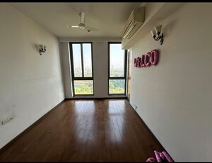Room in 4 BHK Apartment at M3M Golf Estate, Sector 65 – for Rent