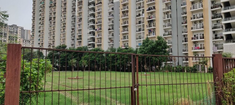 Balcony, panchsheel-pratistha 3 Bedroom 1495 Sq.Ft. Apartment In Sector 75 Noida 10559648