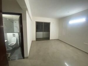 Room in 4 BHK Apartment at RRBC Parasmani Regency, Jayanagar – for Sale